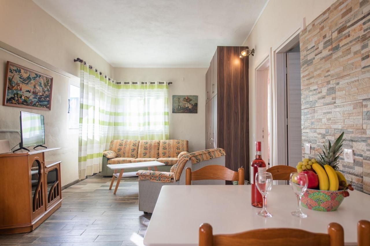 Stelios Stone House Sinarades Villa Kouramades Exterior photo