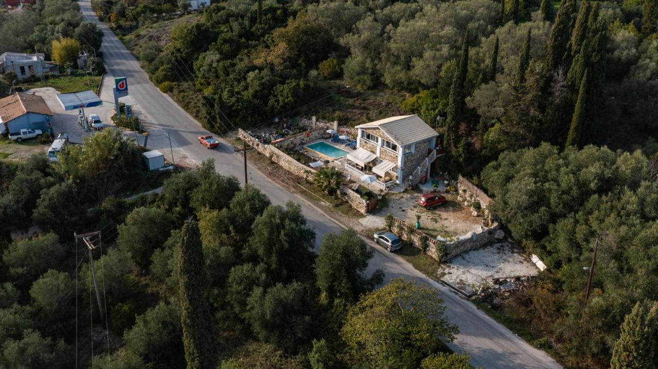 Stelios Stone House Sinarades Villa Kouramades Exterior photo
